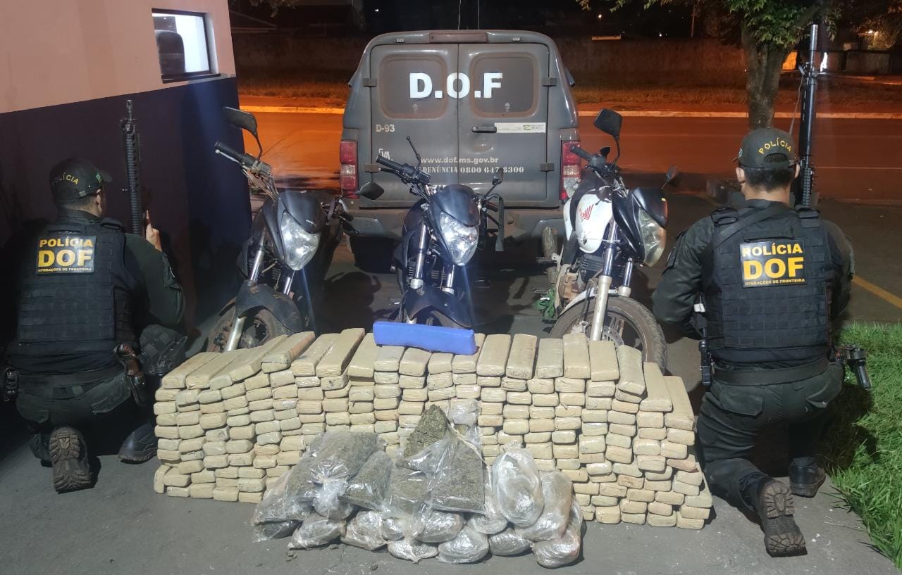 Motocicletas carregadas com quase 300 quilos de drogas foram apreendidas pelo DOF
