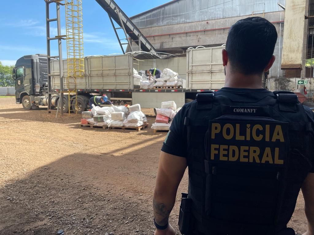PF incinera mais de 12 toneladas de drogas em Ponta Porã