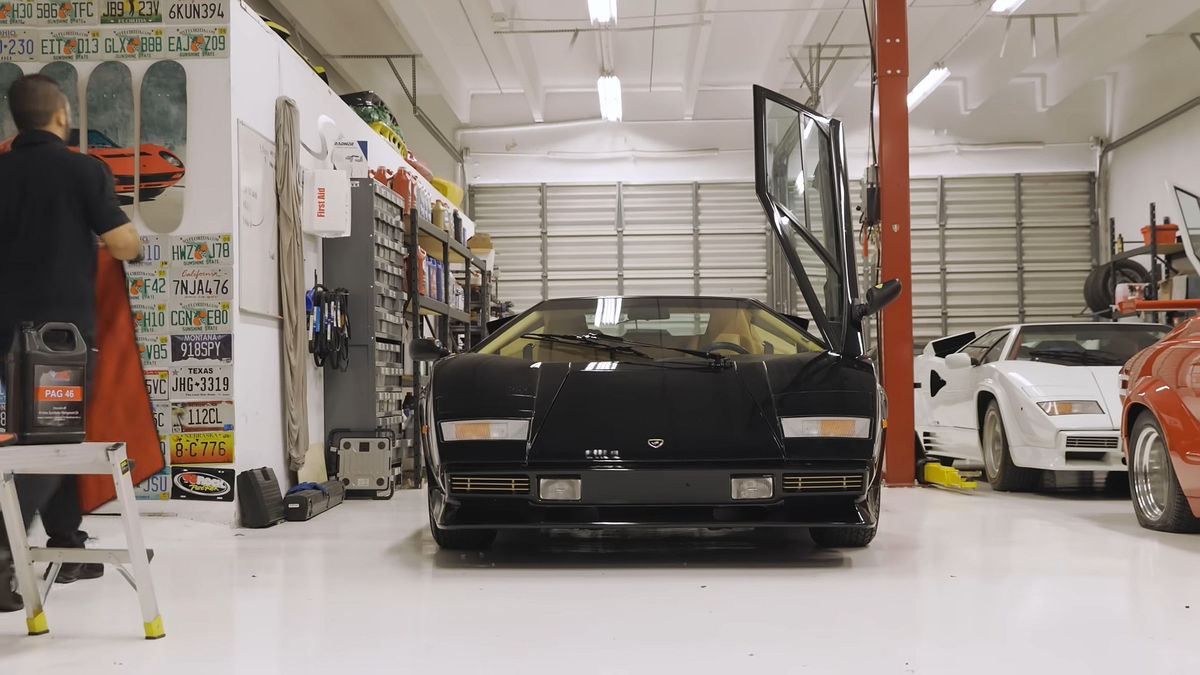 Lamborghini Countach é encontrado após 20 anos abandonado - Jornal do Carro  - Estadão