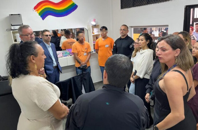 Instituto Penal ganha salão de beleza para capacitação de população LGBTQIAPN+_6a498aa250bbf.jpeg