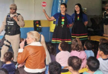 Alunos aprendem sobre educação no trânsito de forma lúdica em Dourados