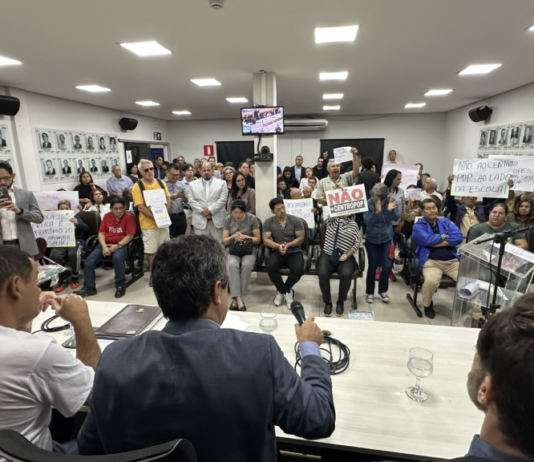 Audiência coloca moradores do bairro Amambaí no debate sobre o Centro POP