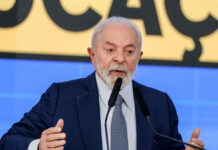 Lula descarta privatização dos Correios e promete recuperar estatal