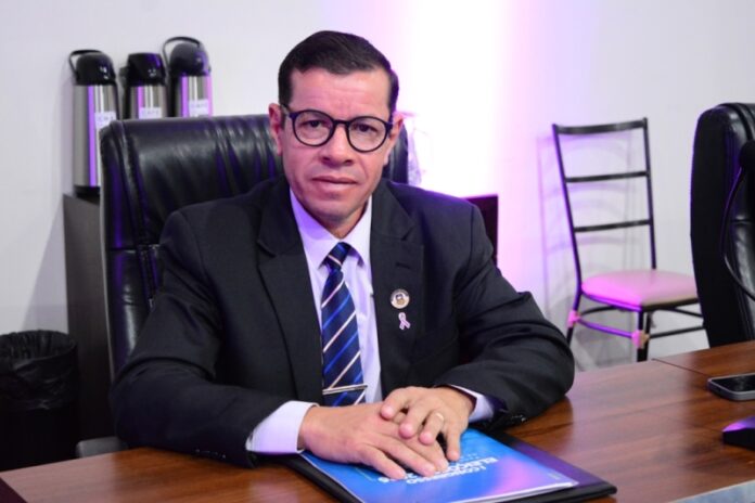 Pedro Pepa solicita asfalto e drenagem em trecho da rua 20 de Dezembro_6a91907a0b769.jpeg
