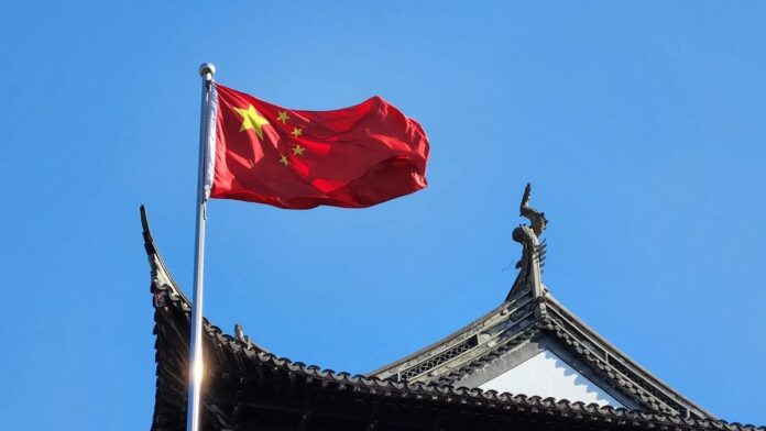 Receita fiscal da China dispara enquanto os gastos estagnam_6a8d9e2182393.jpeg