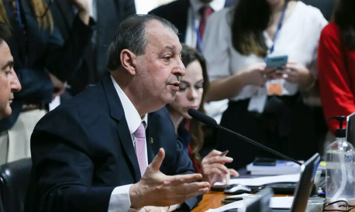 Relator da CCJ do Senado vota a favor da PEC do fim da escala 6×1_6a90bce3837ba.jpeg